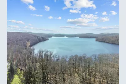 305 Vista On The Lake, Carmel, NY 10512 - Photo 1