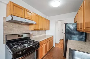 34-25 150th Pl, Flushing, NY 11354 - Photo 14