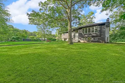 4 Wintergreen Drive, Melville, NY 11747 - Photo 34