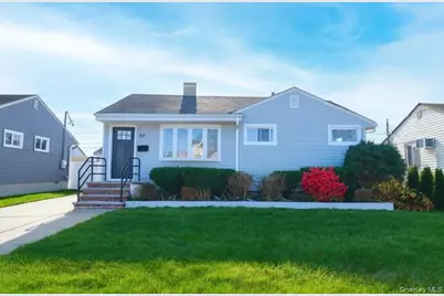57 Hubbard Avenue, Freeport, NY 11520 - Photo 2