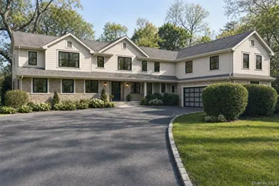 14 Martin Court, Great Neck, NY 11024 - Photo 1