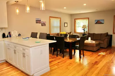 2 Diane Court, Greenwood Lake, NY 10925 - Photo 6