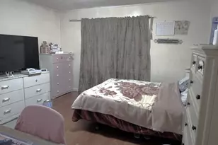 132 8th St, Brentwood, NY 11717 - Photo 6