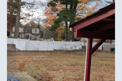 132 8th Street, Brentwood, NY 11717 - Photo 12