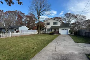 41 Broadway, Shirley, NY 11967 - Photo 2