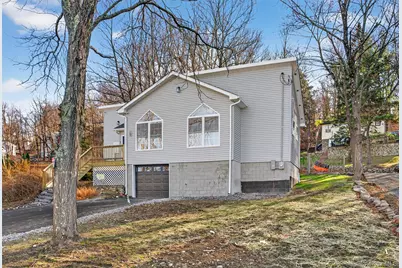 19 Grandview Trail, Monroe, NY 10950 - Photo 2