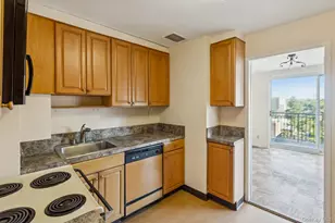 20 Old Mamaroneck Rd, White Plains, NY 10605 - Photo 8