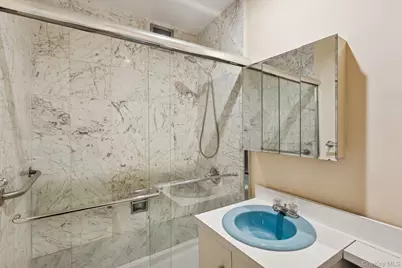 20 Old Mamaroneck Road #5Q, White Plains, NY 10605 - Photo 12