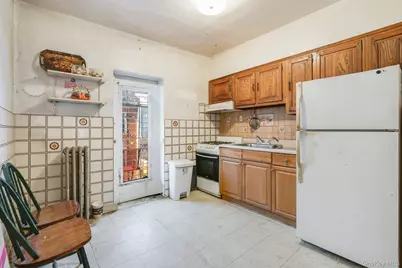2437 Buck Street, Bronx, NY 10461 - Photo 28