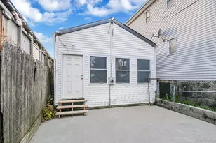 224 Amber St, Brooklyn, NY 11208 - Photo 2