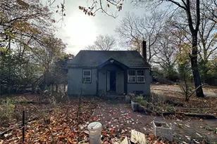 78 Bay Ave W, Hampton Bays, NY 11946 - Photo 8