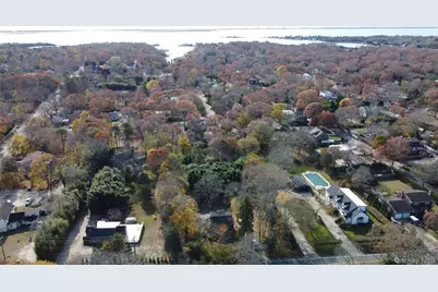 78 Bay Avenue W, Hampton Bays, NY 11946 - Photo 6