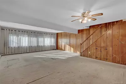 2 Welcome Lane, Wantagh, NY 11793 - Photo 12