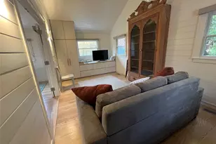 42 N Menantic Rd, Shelter Island, NY 11964 - Photo 10