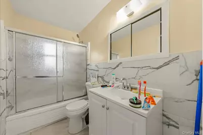 4183 Murdock Avenue, Bronx, NY 10466 - Photo 4