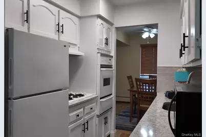 22 N Forest Avenue #2S, Rockville Centre, NY 11570 - Photo 6