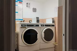 22 N Forest Ave, Rockville Centre, NY 11570 - Photo 20