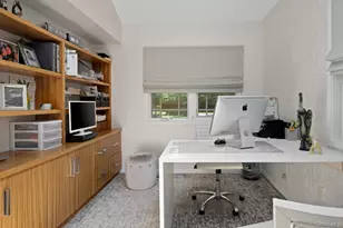 4 Meadowbrook Ln, Old Westbury, NY 11568 - Photo 18