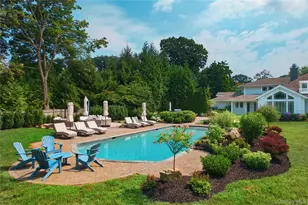 4 Meadowbrook Ln, Old Westbury, NY 11568 - Photo 30