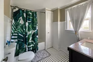 2490 Pike St, Mattituck, NY 11952 - Photo 10