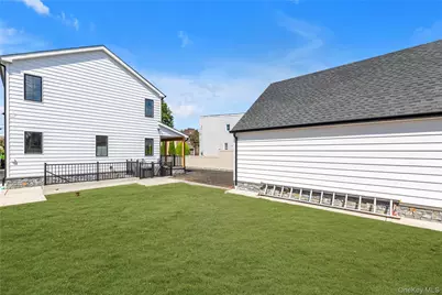 157 Lincoln Avenue #1, Mineola, NY 11501 - Photo 16