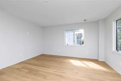 157 Lincoln Avenue #1, Mineola, NY 11501 - Photo 12