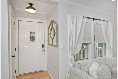 2704 Beach Drive, Merrick, NY 11566 - Photo 10