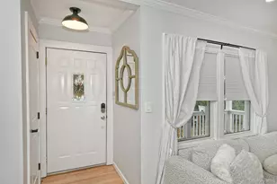 2704 Beach Dr, Merrick, NY 11566 - Photo 10