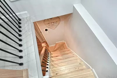 2704 Beach Drive, Merrick, NY 11566 - Photo 26