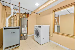 26-26 94th St, East Elmhurst, NY 11369 - Photo 20