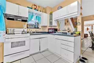 26-26 94th St, East Elmhurst, NY 11369 - Photo 10