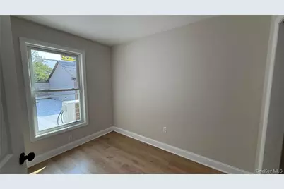 120 Linden, Hempstead, NY 11550 - Photo 16