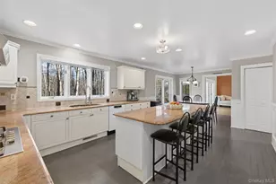 1400 Chatham Ln, Yorktown Heights, NY 10598 - Photo 12