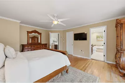 1400 Chatham Lane, Yorktown Heights, NY 10598 - Photo 32