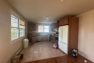 147 Pauls Path, Coram, NY 11727 - Photo 4