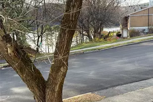 81 Gerald Dr, Poughkeepsie, NY 12601 - Photo 18