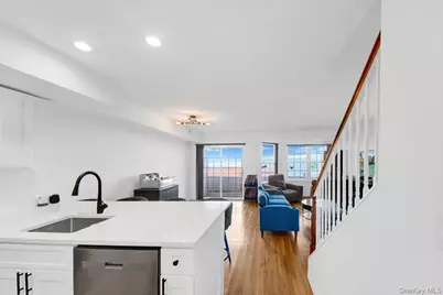 1 Patricia Lane #403, Bronx, NY 10465 - Photo 6