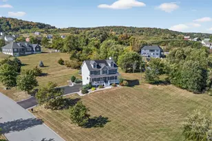 2 Harcourt Cosman Dr, Newburgh, NY 12550 - Photo 4