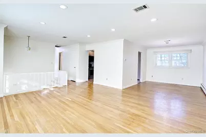 12 Van Gogh Lane, Airmont, NY 10901 - Photo 4