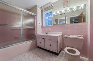 3-31 Richmond Rd, Douglaston, NY 11363 - Photo 12