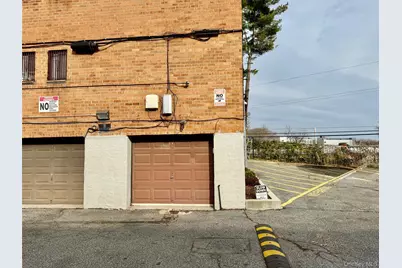 7449 Calamus Avenue #51, Elmhurst, NY 11373 - Photo 24