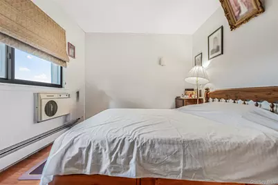 7449 Calamus Avenue #51, Elmhurst, NY 11373 - Photo 16