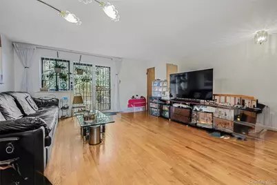 7449 Calamus Avenue #51, Elmhurst, NY 11373 - Photo 10