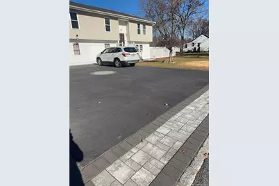 489 Easton Street, Ronkonkoma, NY 11779 - Photo 2