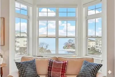 1414 Round Pointe Drive #1414, Haverstraw, NY 10927 - Photo 2