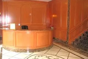 720 Middle Neck Rd, Great Neck, NY 11024 - Photo 2