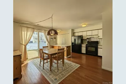 3 Mews Court, Fishkill, NY 12524 - Photo 8