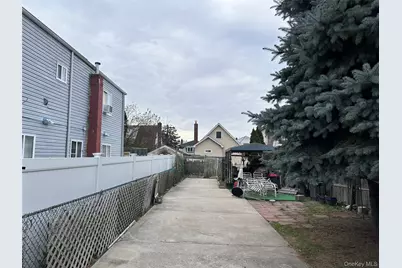 1326 Citizen Avenue, Elmont, NY 11003 - Photo 4