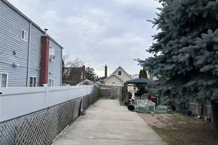 1326 Citizen Ave, Elmont, NY 11003 - Photo 4