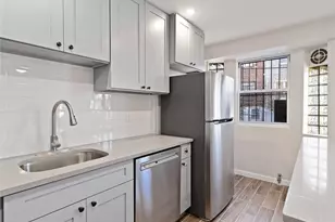 62-86 Dry Harbor Rd, Middle Village, NY 11379 - Photo 14